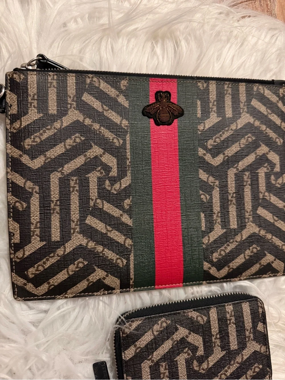 Authentic Gucci GG Bee Supreme Caleido Clutch and wallet